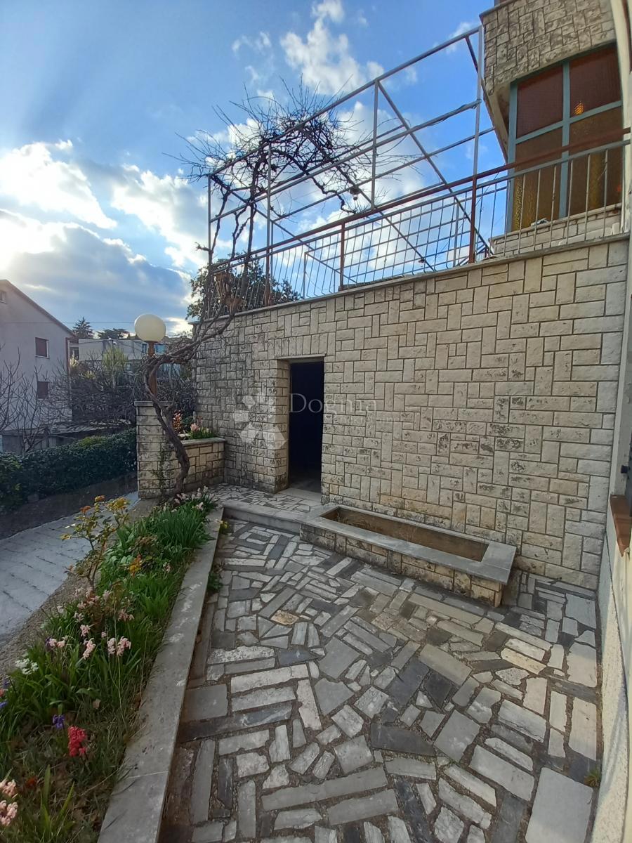 Hiša Drenova, Rijeka, 300m2