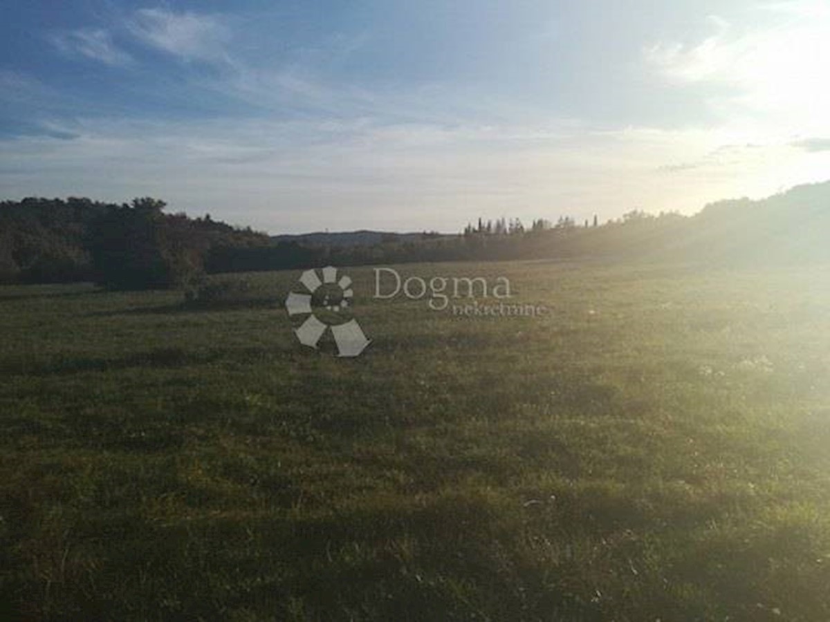 Zemljišče Štrmac, Sveta Nedelja, 6.545m2