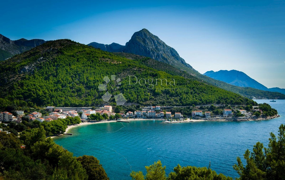 Hiša Drvenik, Gradac, 700m2