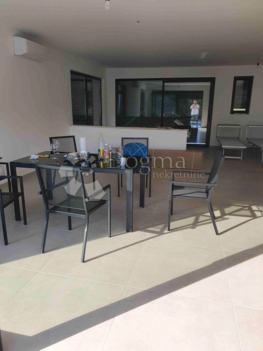 Apartma Porat, Malinska-Dubašnica, 160m2