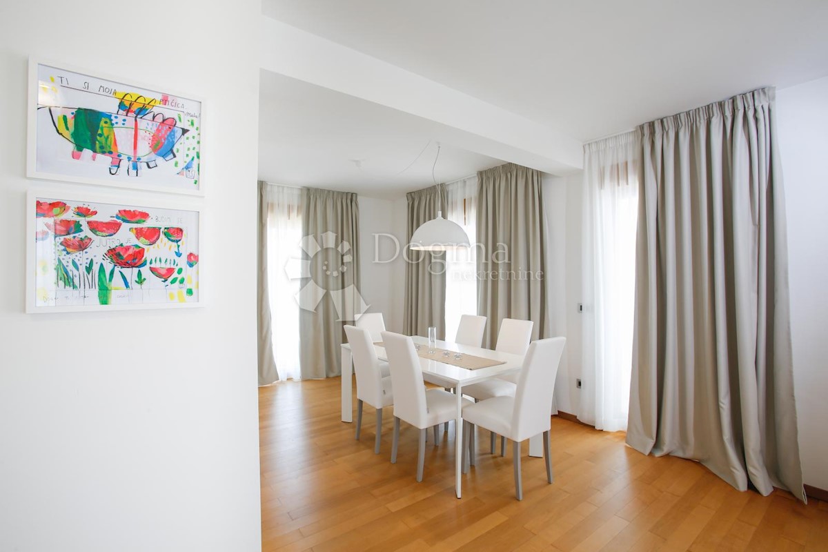 Apartma Povile, Novi Vinodolski, 108,26m2