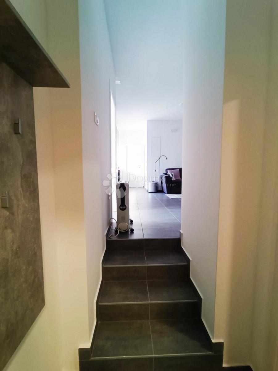 Hiša Podstrana, 240m2