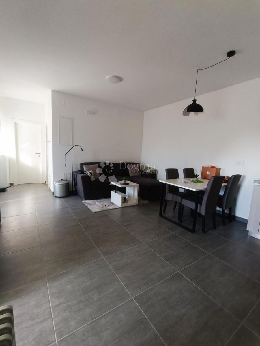 Hiša Podstrana, 240m2