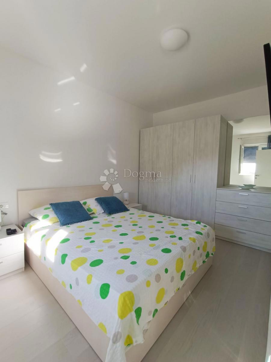 Hiša Podstrana, 240m2