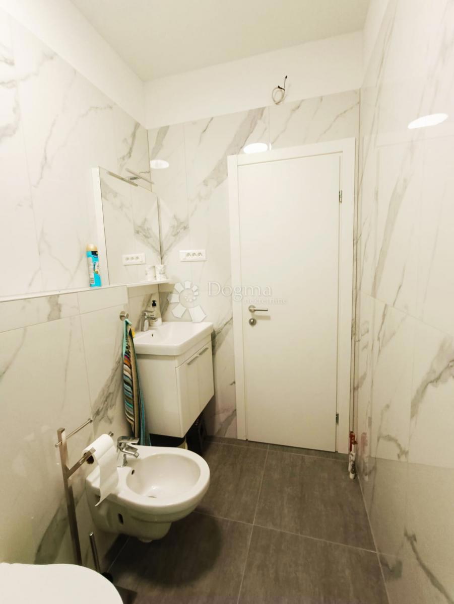 Hiša Podstrana, 240m2