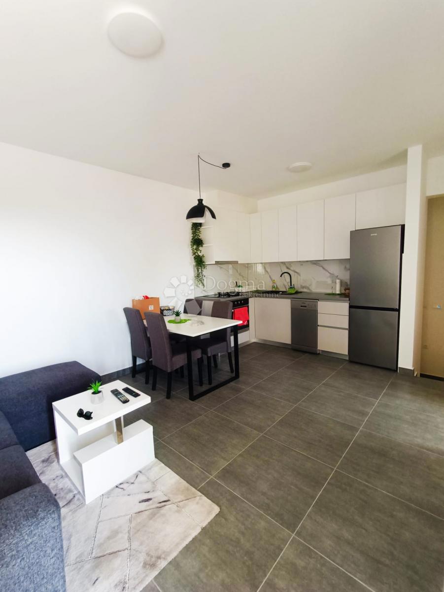 Hiša Podstrana, 240m2