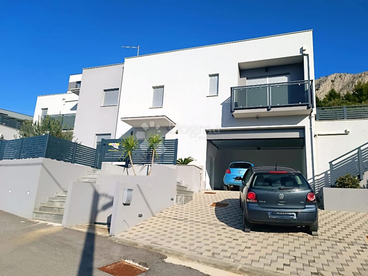 Hiša Podstrana, 240m2