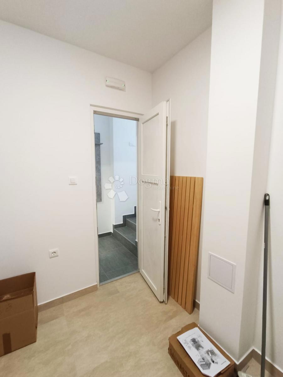 Hiša Podstrana, 240m2