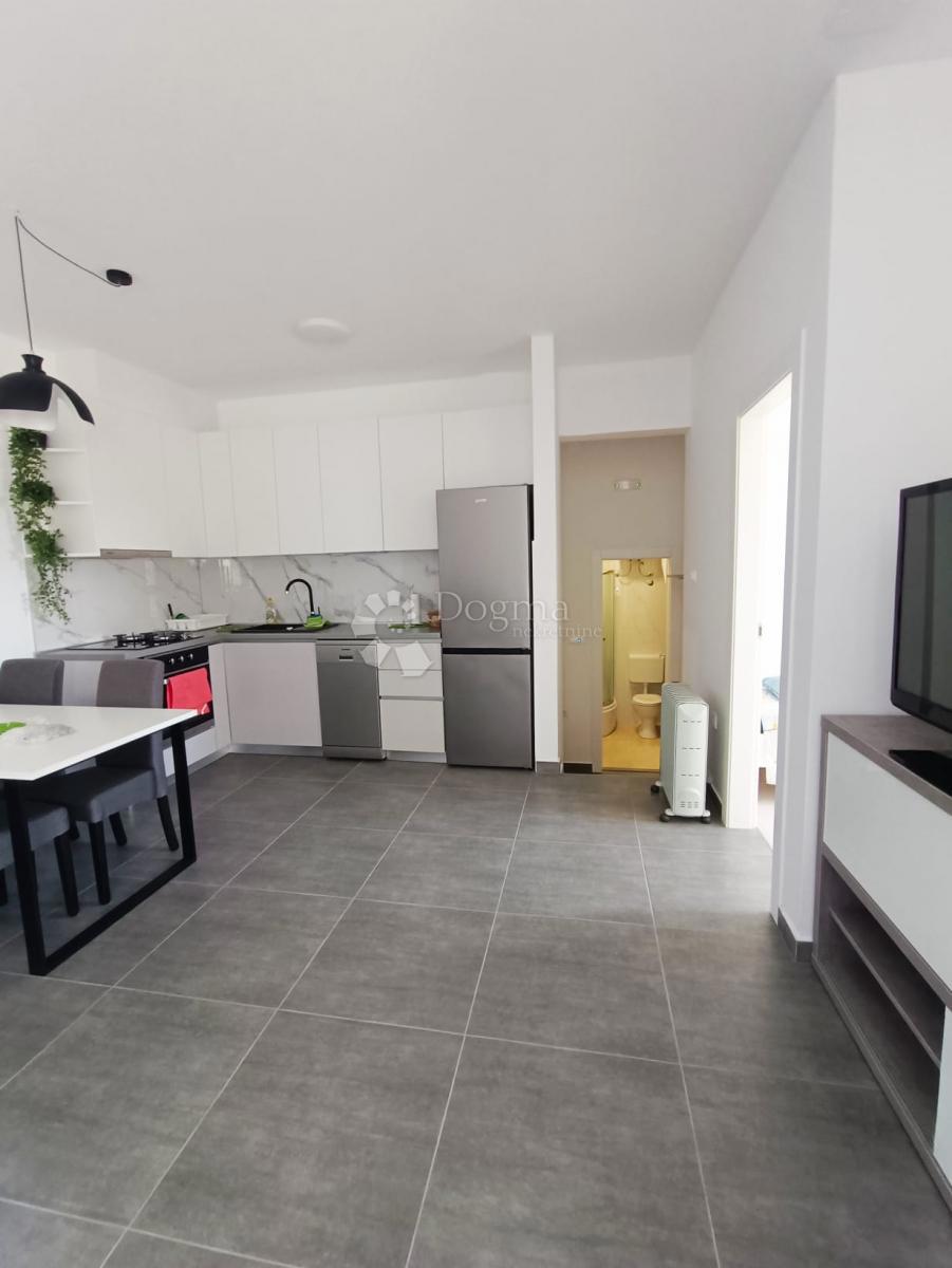 Hiša Podstrana, 240m2