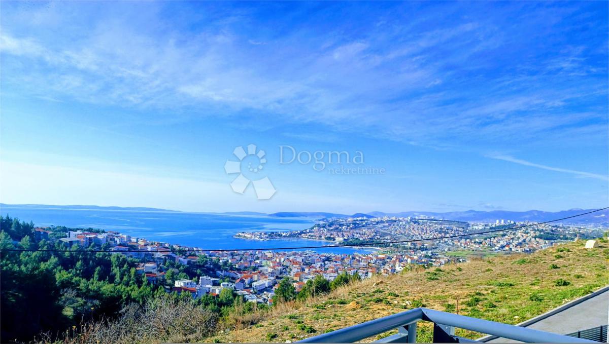 Hiša Podstrana, 240m2