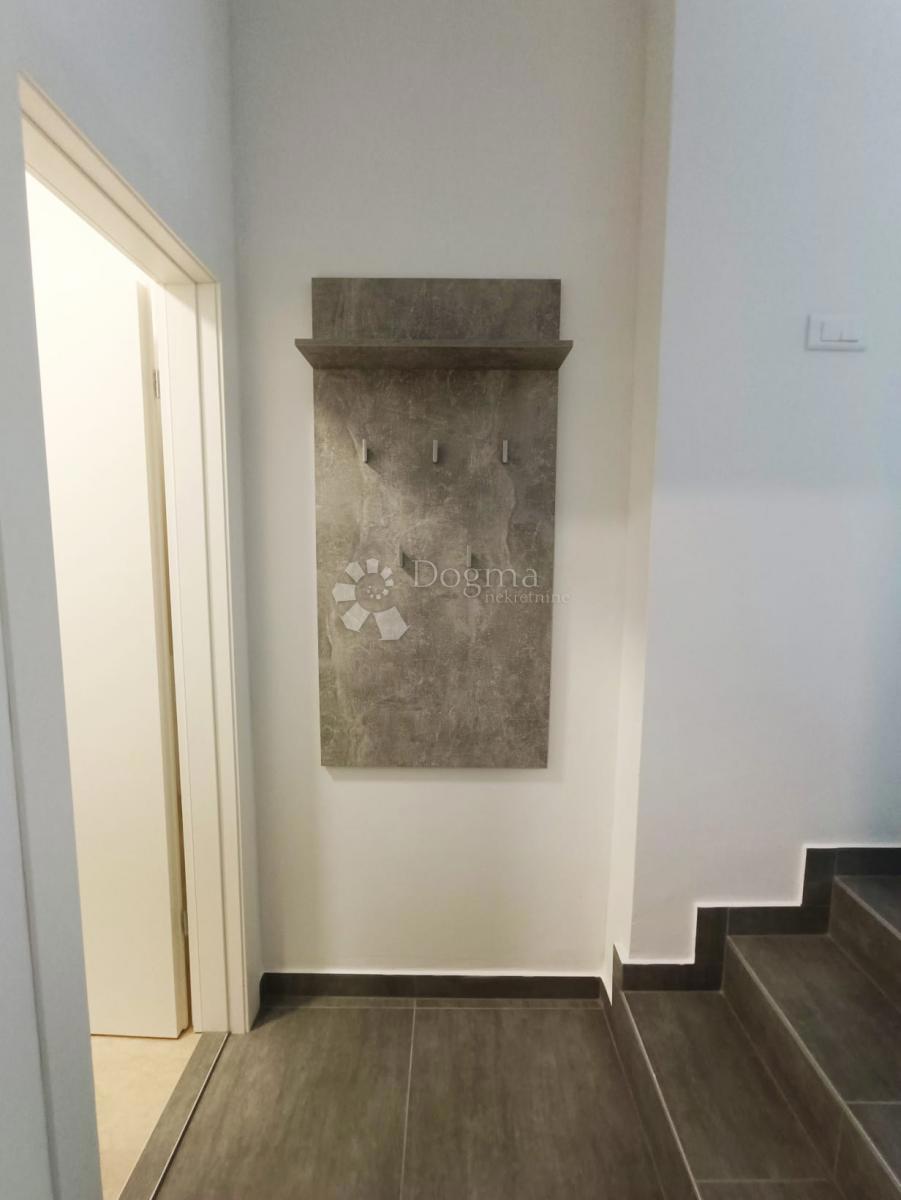 Hiša Podstrana, 240m2