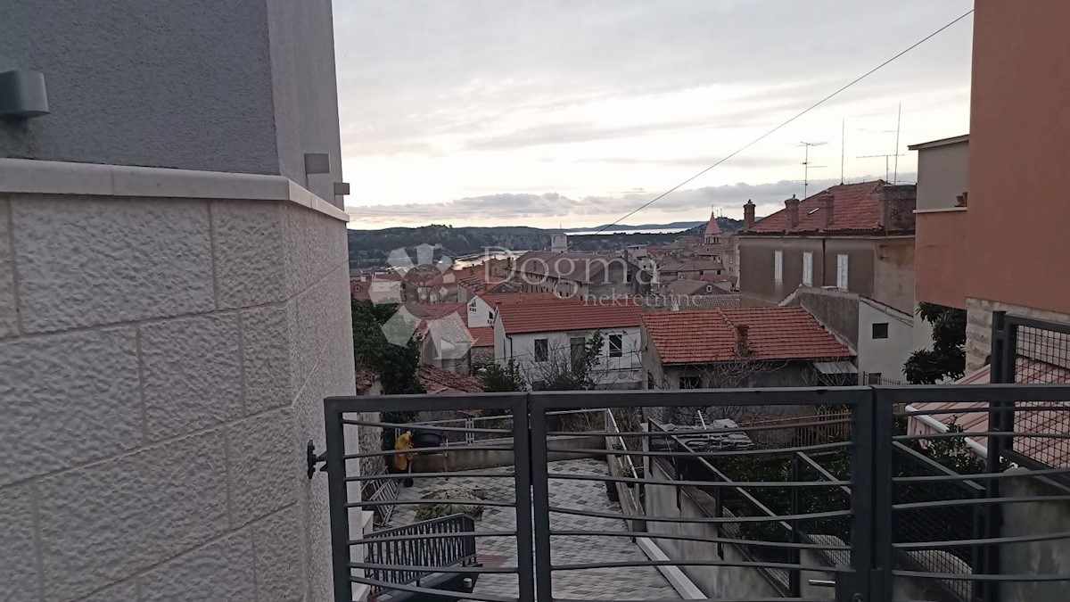 Hiša Varoš, Šibenik, 360m2