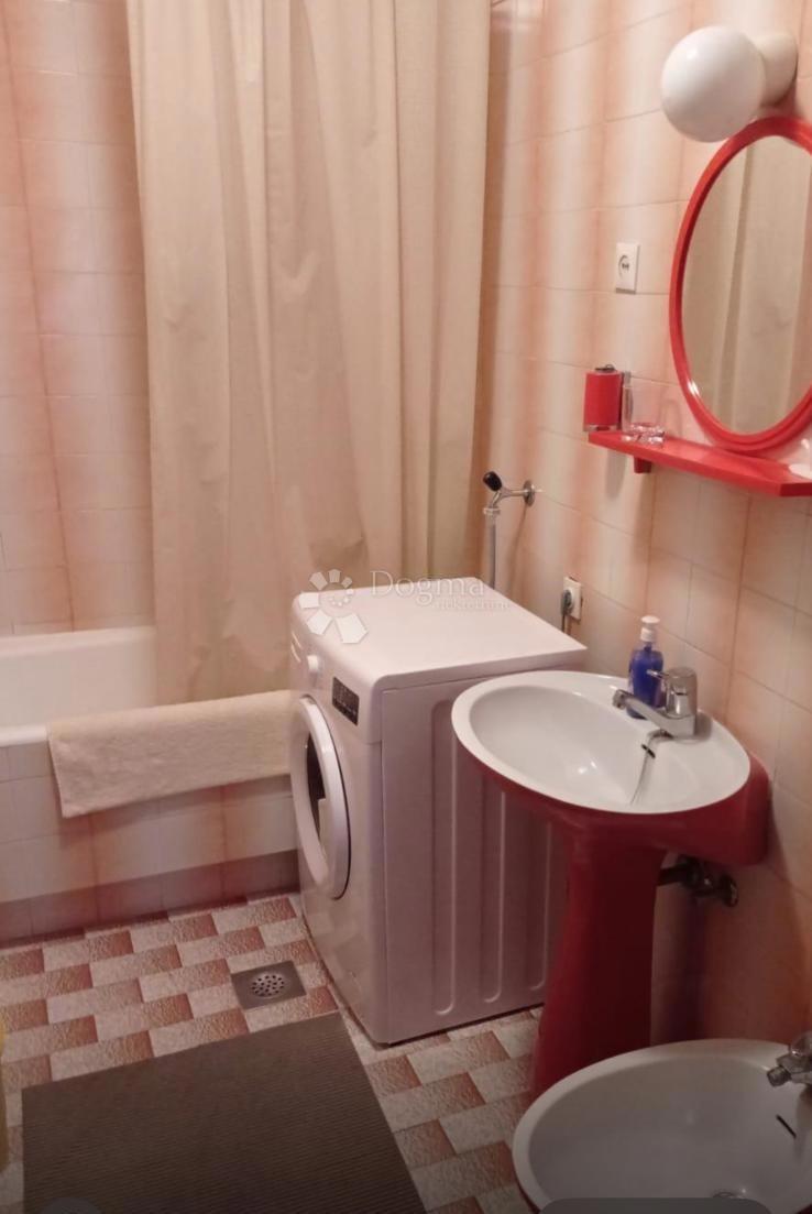 Hiša Biograd na Moru, 150m2