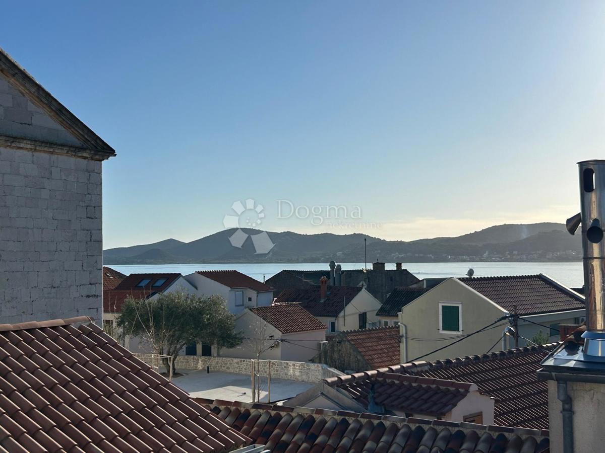 Hiša Biograd na Moru, 150m2