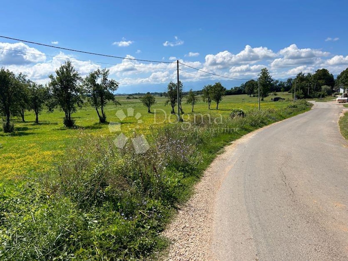 Zemljišče Mušaluk, Gospić - Okolica, 7.000m2