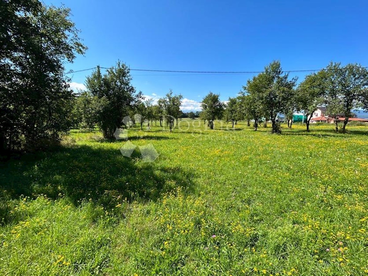 Zemljišče Mušaluk, Gospić - Okolica, 7.000m2