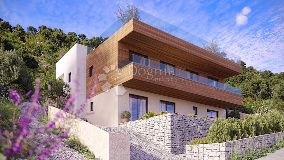 Hiša Ražanj, Rogoznica, 250m2