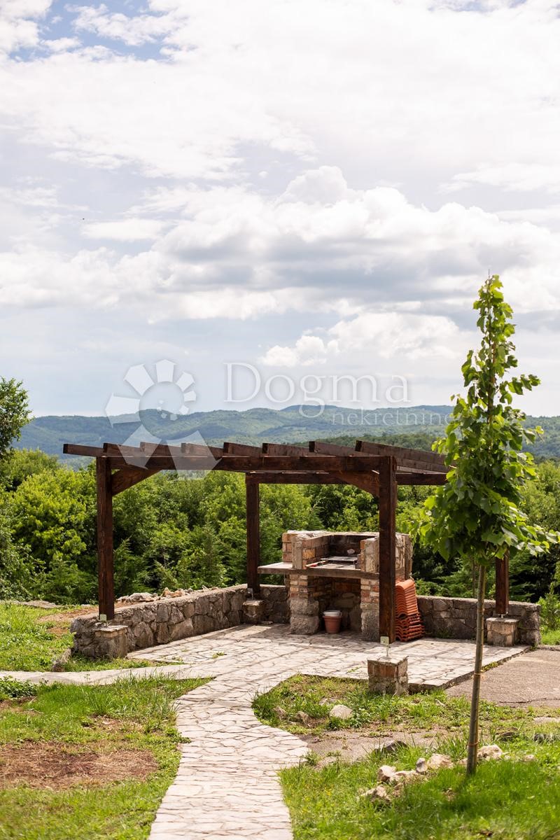 Hiša Lupoglav, 270m2