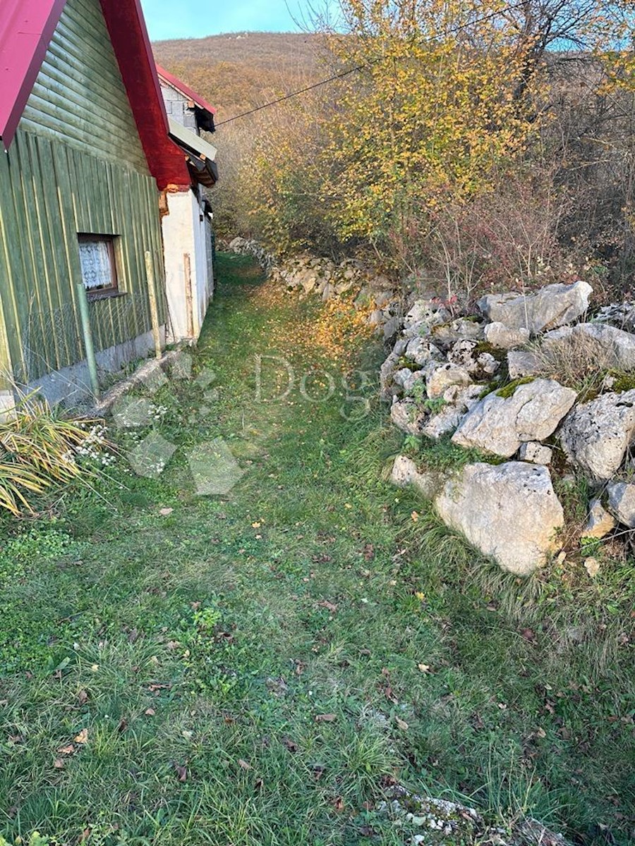 Zemljišče Sinac, Otočac, 3.640m2