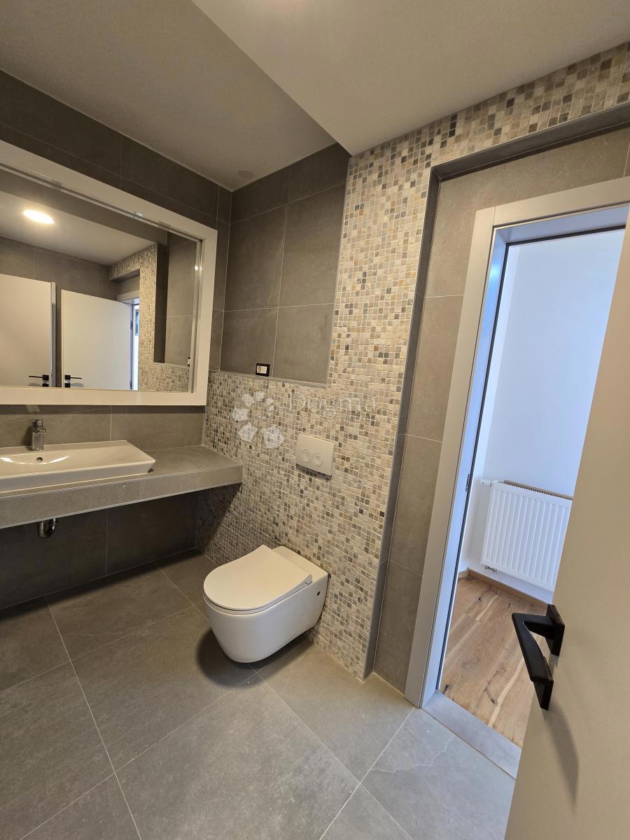 Stanovanje Centar, Varaždin, 123,79m2