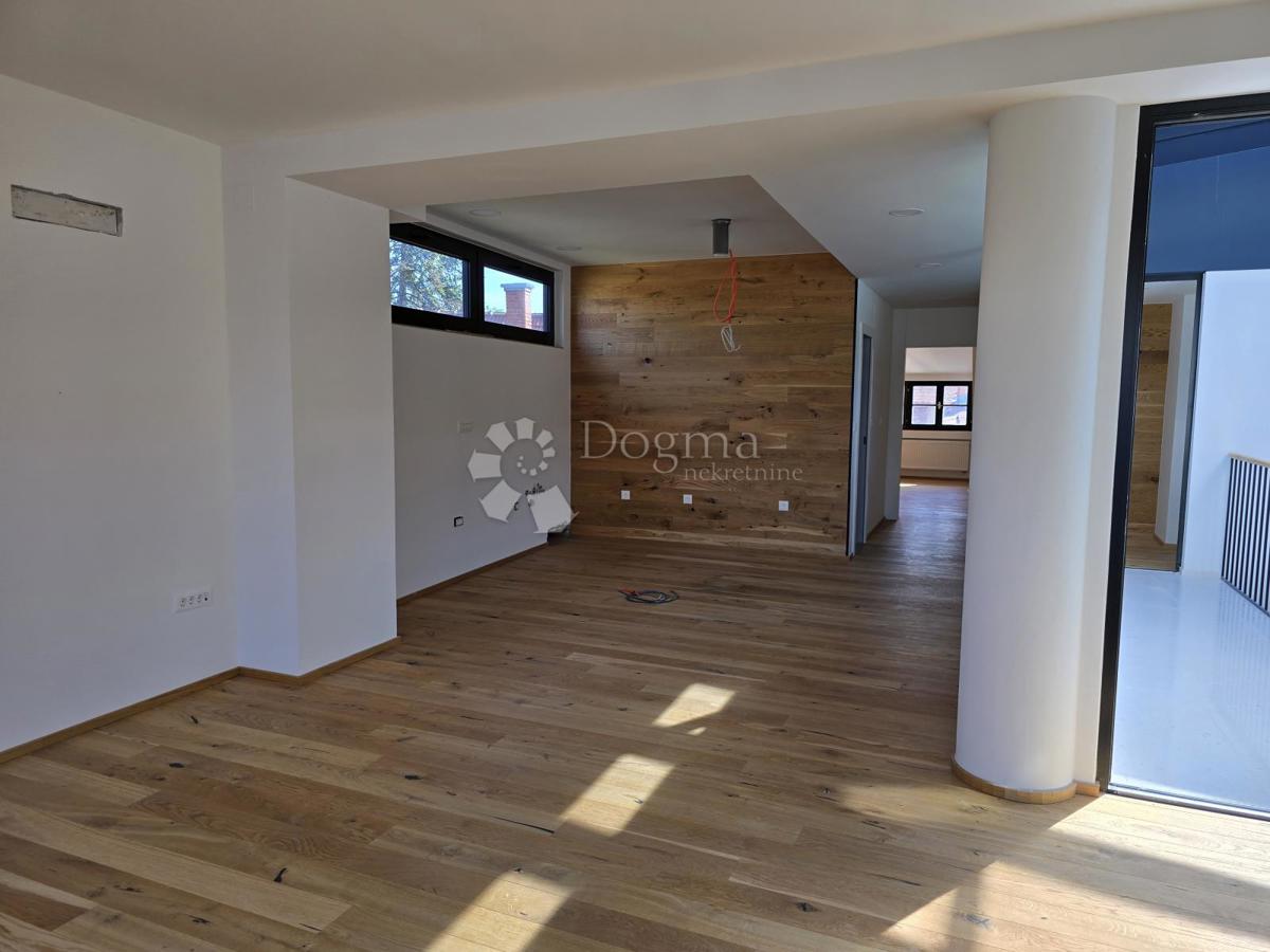 Stanovanje Centar, Varaždin, 123,79m2