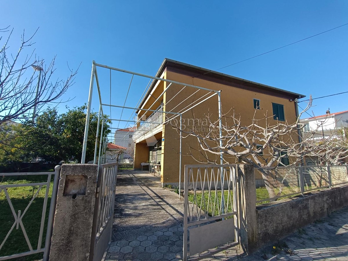 Hiša Kaštel Gomilica, Kaštela, 292,49m2