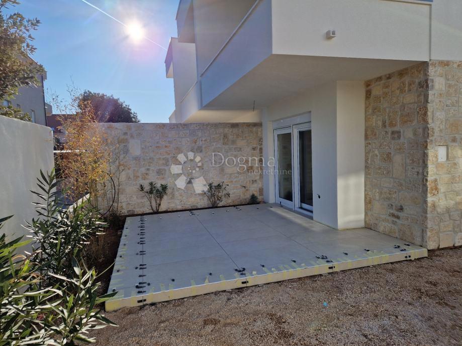 Stanovanje Mandre, Kolan, 57m2
