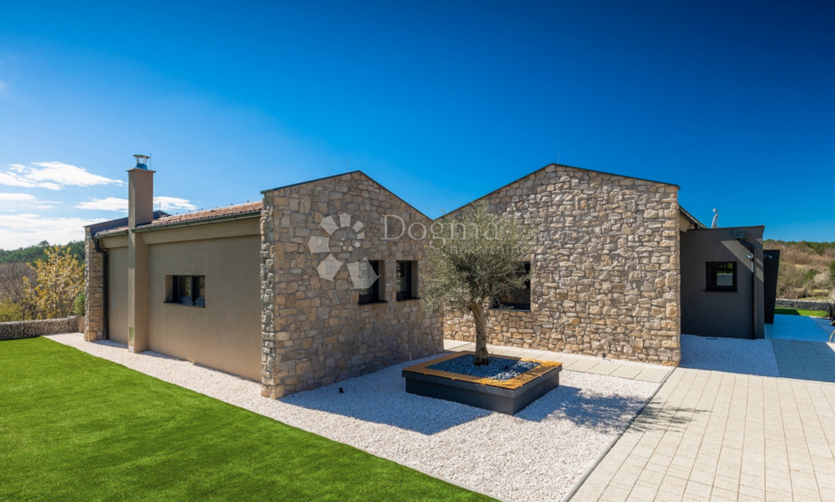 Hiša Hum, Buzet, 101m2