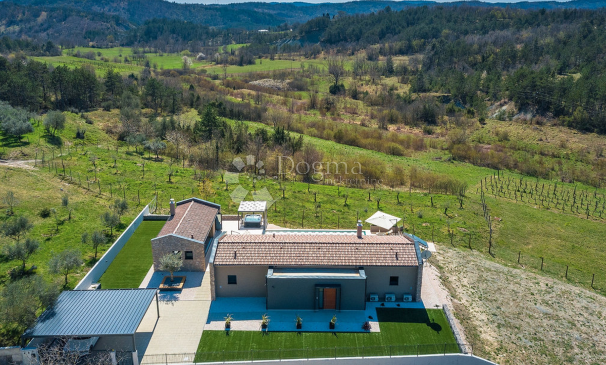 Hiša Hum, Buzet, 101m2