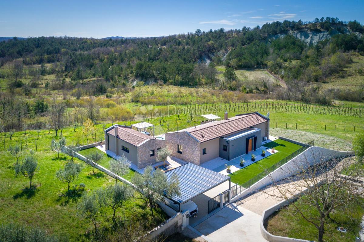 Hiša Hum, Buzet, 101m2