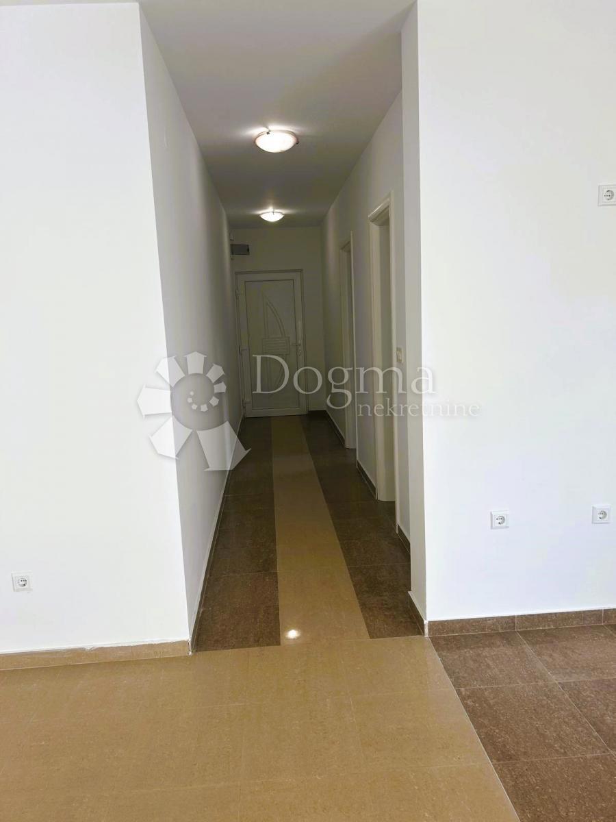 Stanovanje Mundanije, Rab, 52m2