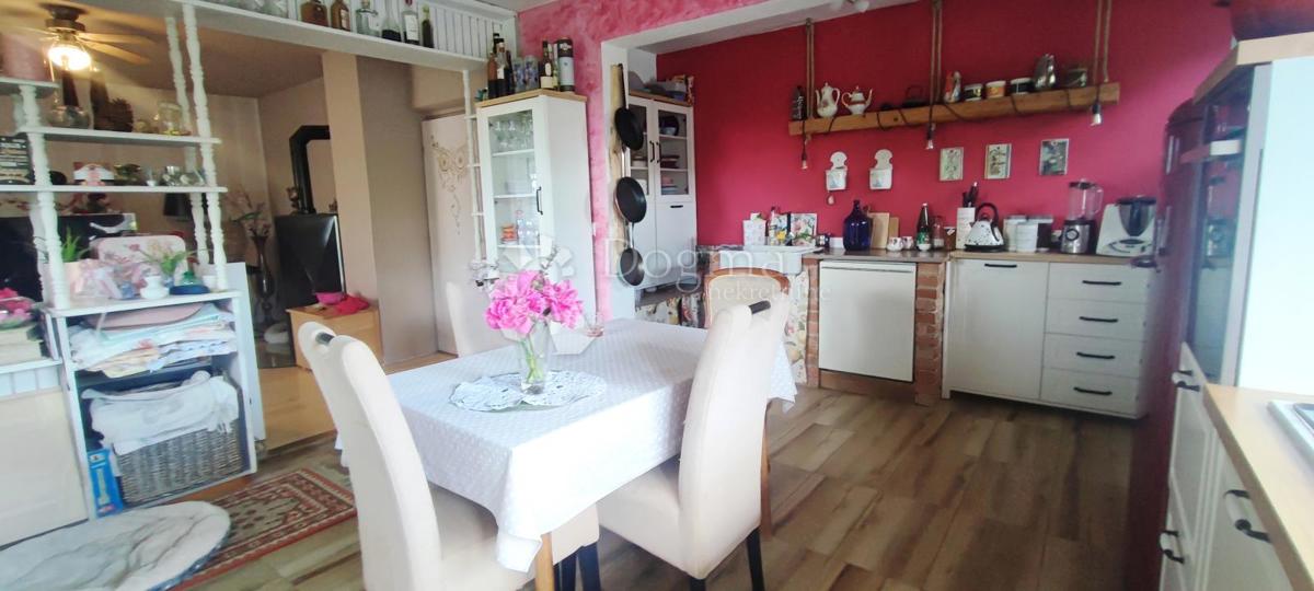 Hiša Daruvar, 120m2