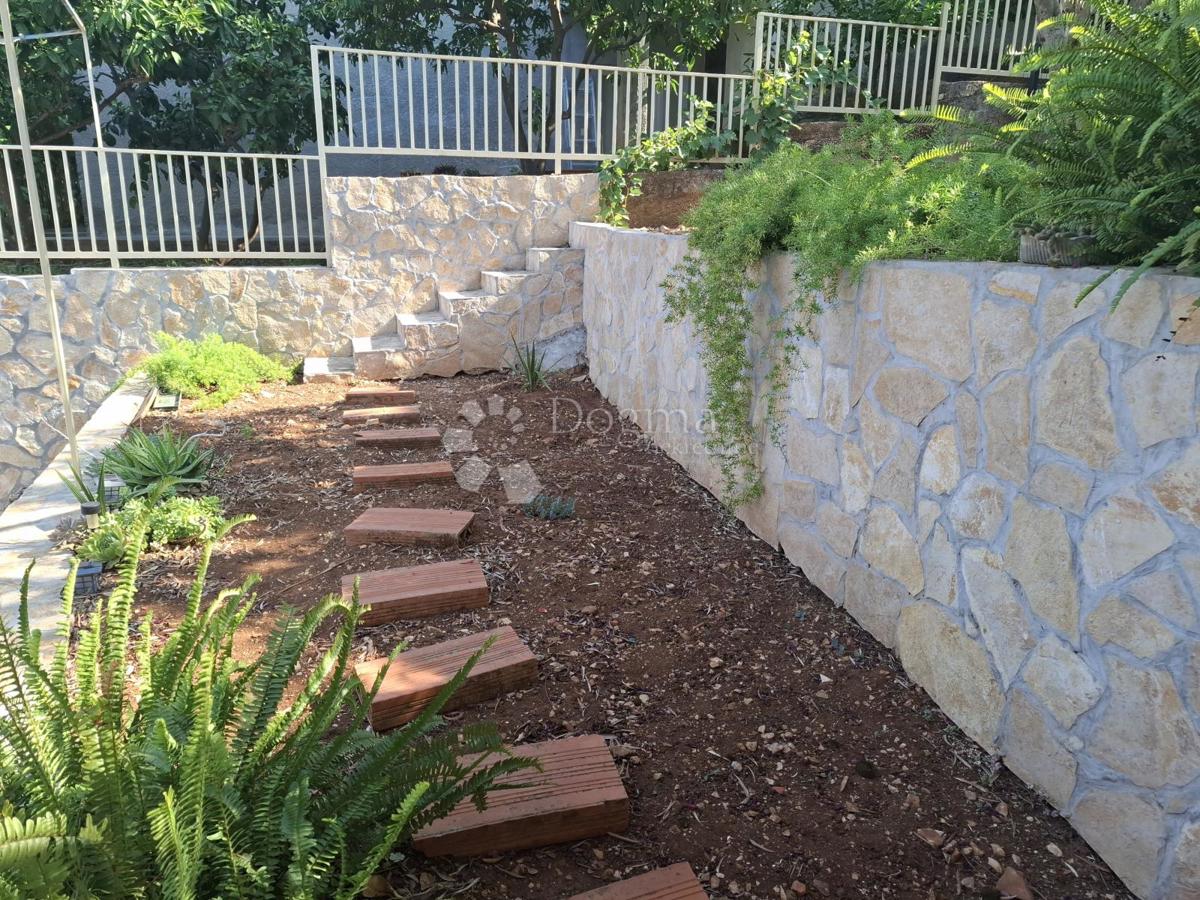 Stanovanje Čiovo, Trogir, 70,59m2