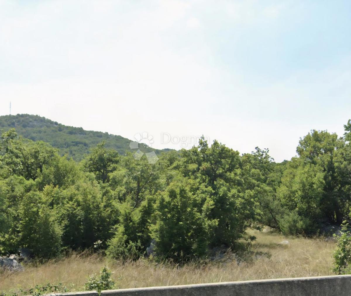 Zemljišče Klis, 2.300m2