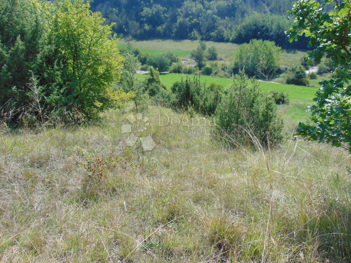 Zemljišče Mrgani, Kanfanar, 890m2