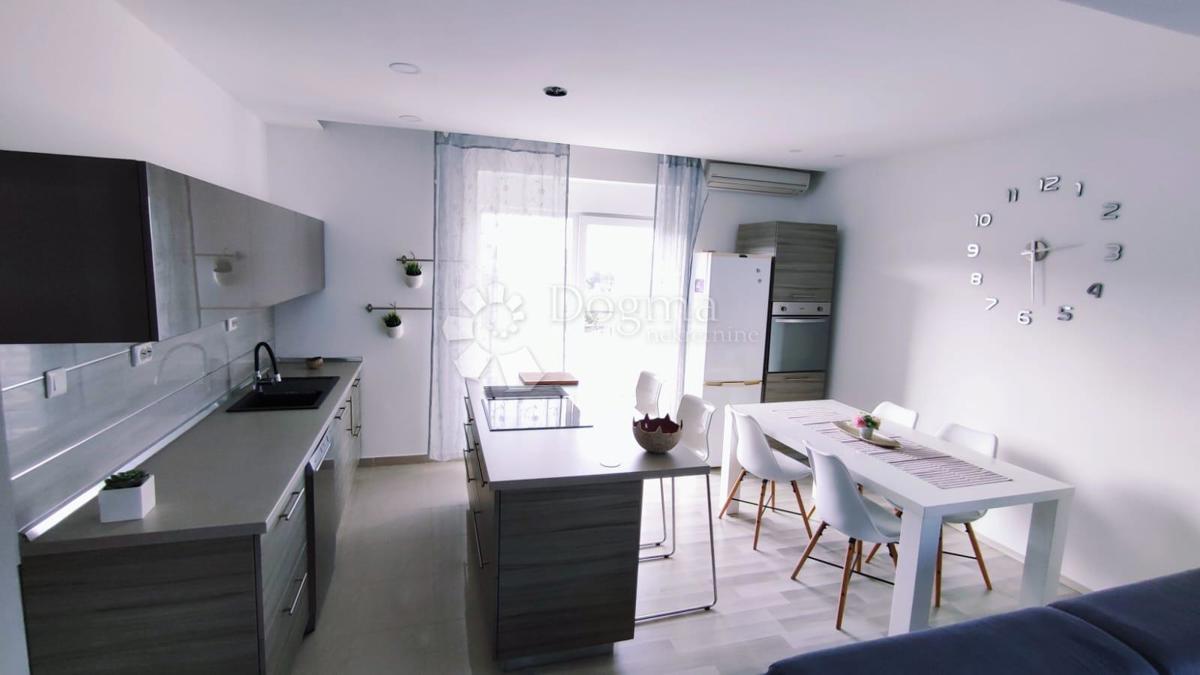 Stanovanje Padulj, Pula, 78,90m2