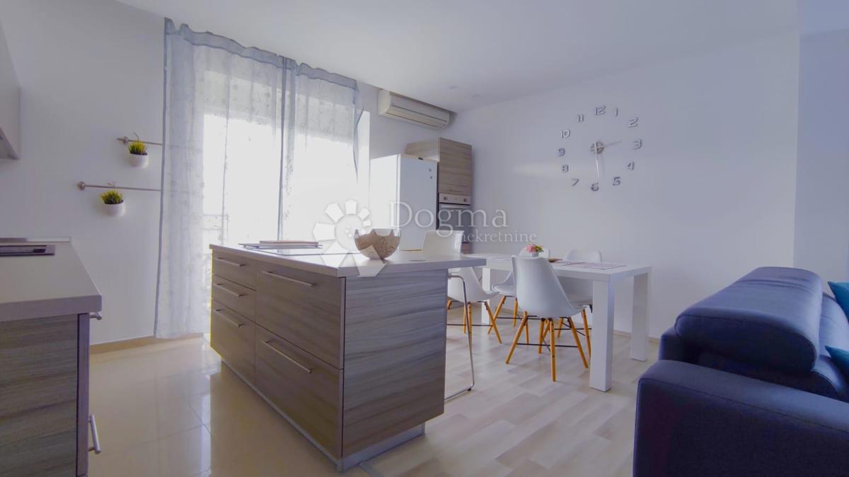 Stanovanje Padulj, Pula, 78,90m2