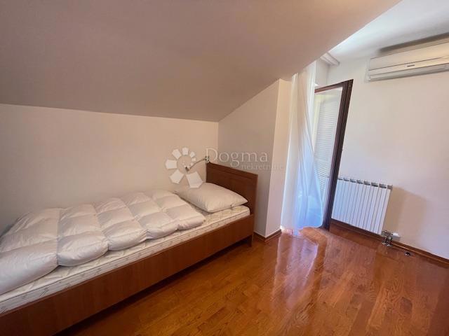 Stanovanje Ičići, Opatija - Okolica, 103,33m2