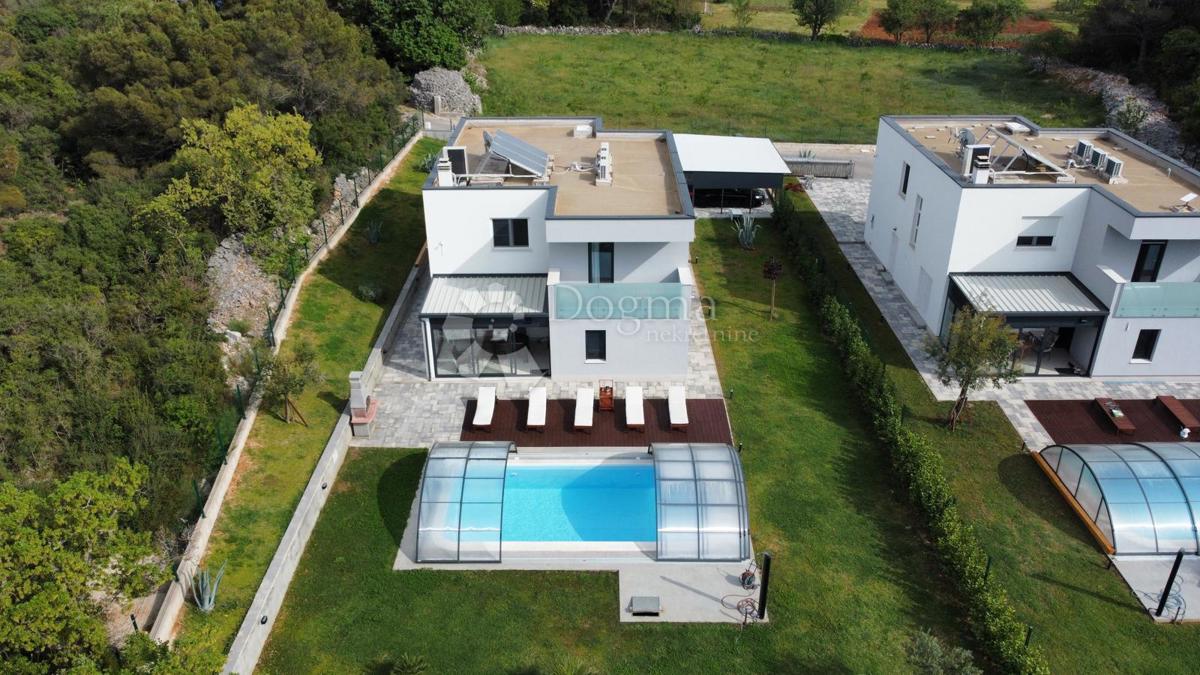 Hiša Dubrava Kod Šibenika, Šibenik - Okolica, 200m2