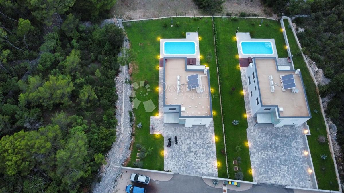 Hiša Dubrava Kod Šibenika, Šibenik - Okolica, 200m2