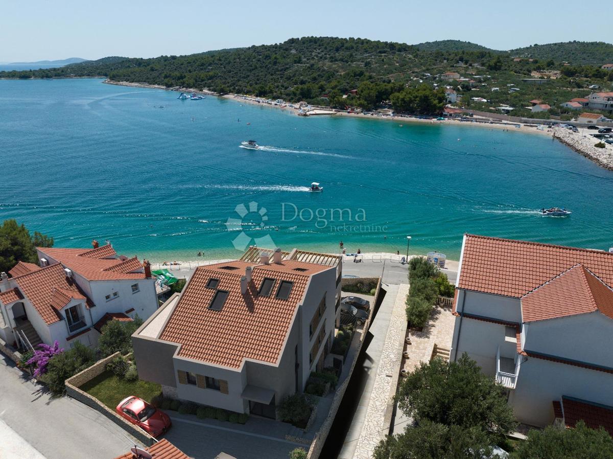Stanovanje Jezera, Tisno, 82,85m2