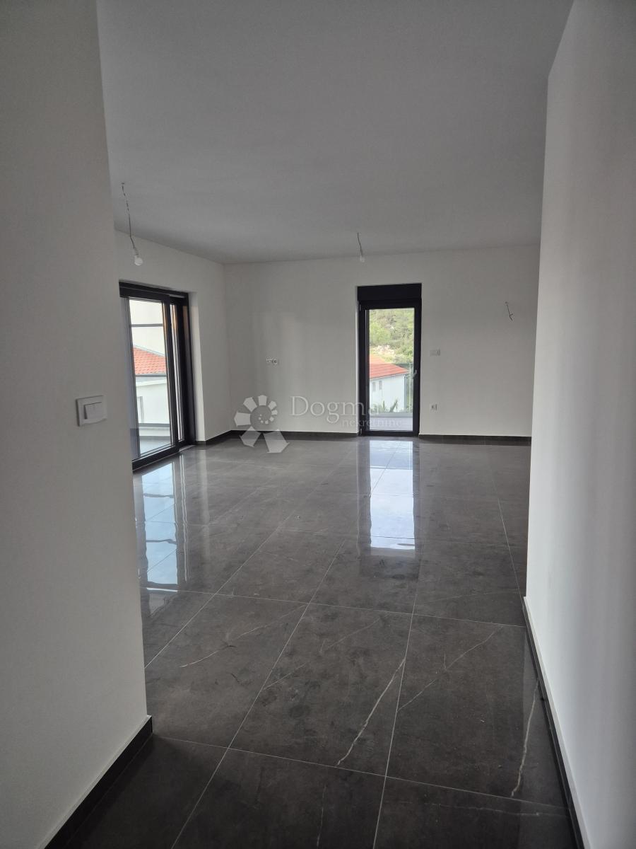Stanovanje Tribunj, 95m2