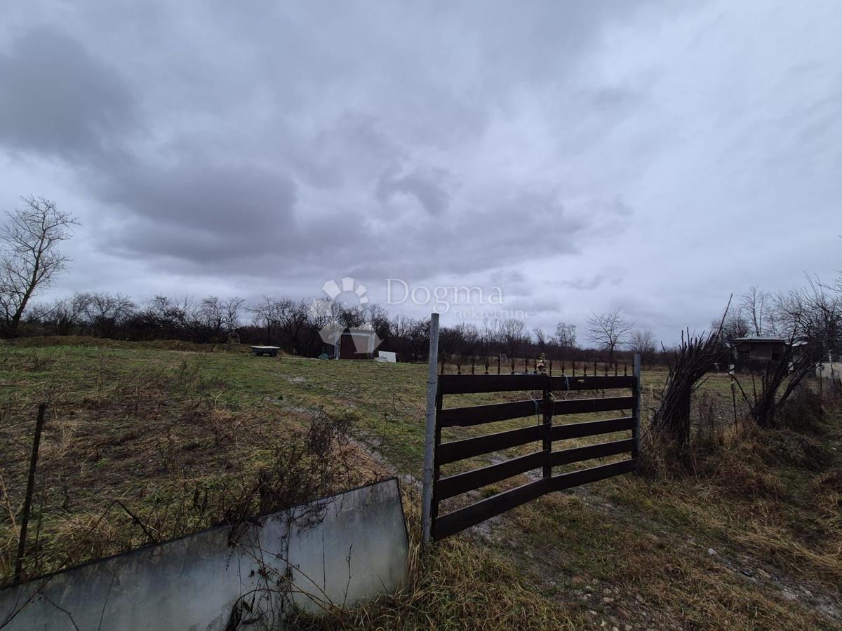 Kmetijsko zemljišče Zaprešić - gospodarska zona , Zaprešić - Okolica, 2.618m2