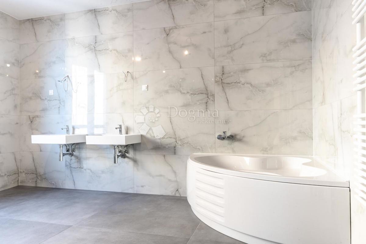 Stanovanje Pećine, Rijeka, 108,17m2