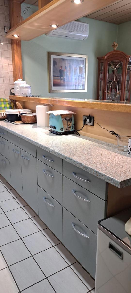 Hiša Centar, Gospić, 550m2