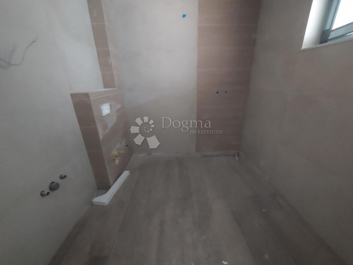 Apartma Pakoštane, 70m2