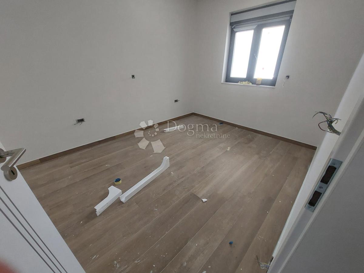Apartma Pakoštane, 70m2