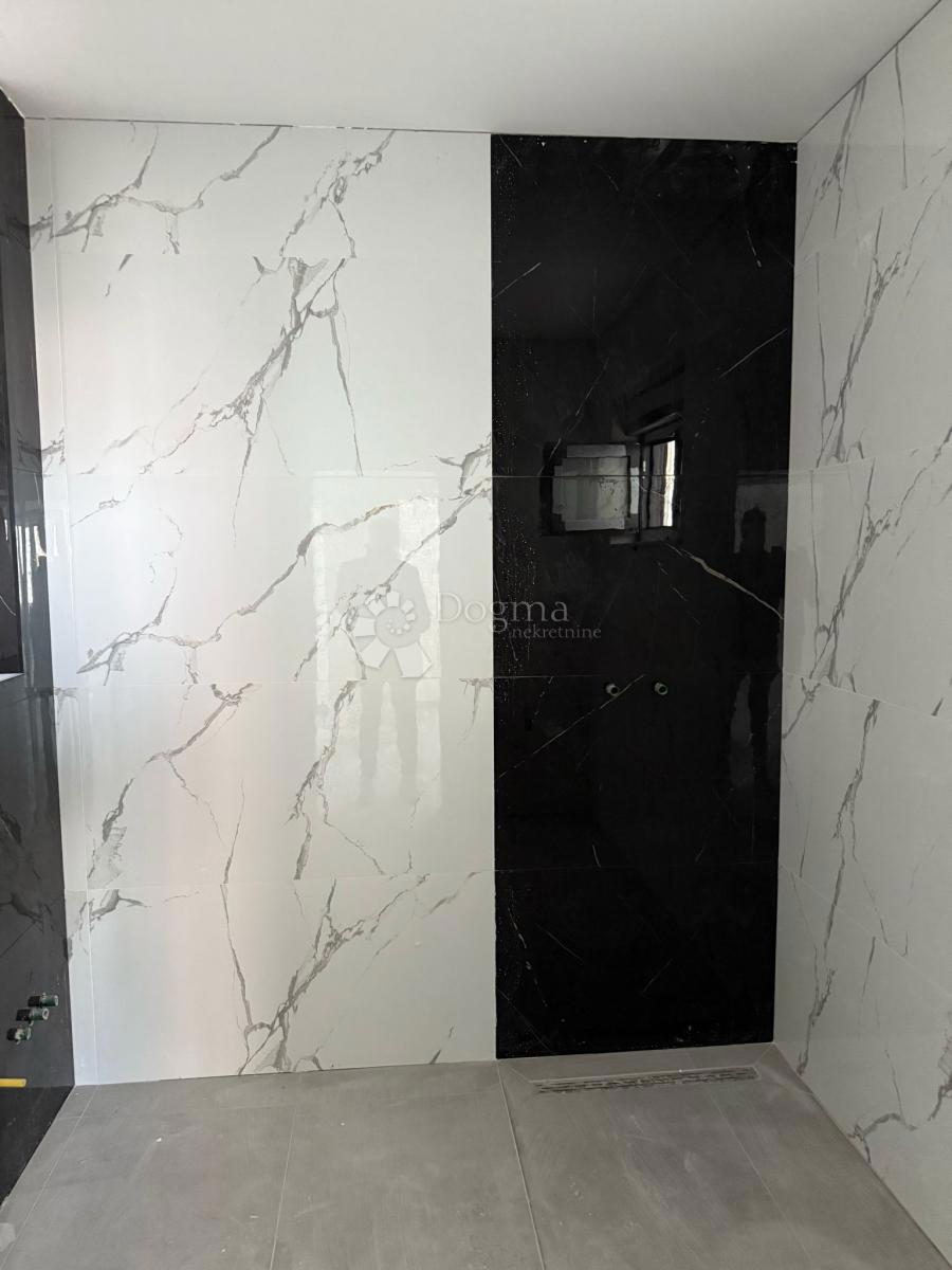 Apartma Pakoštane, 70m2