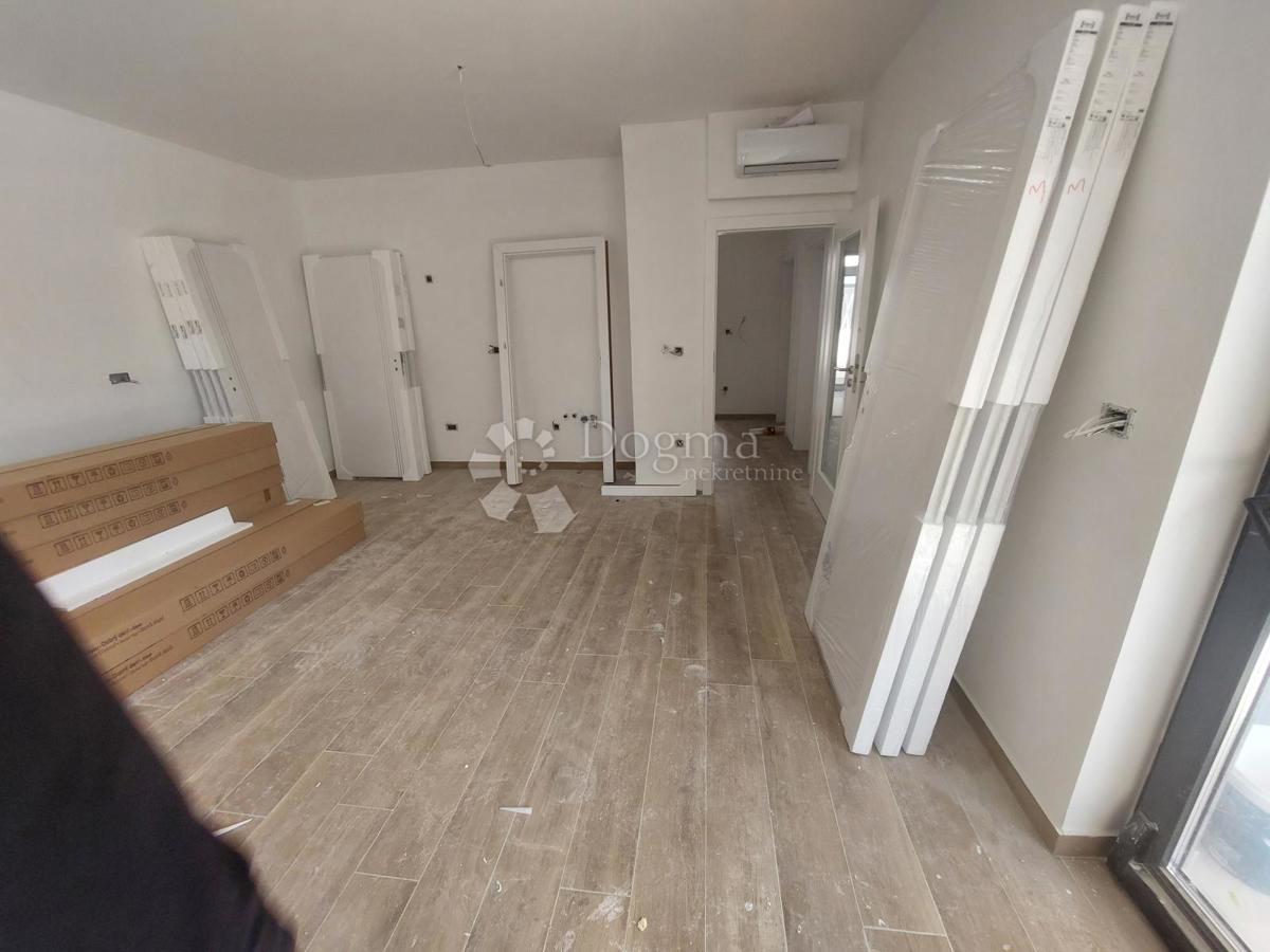 Apartma Pakoštane, 70m2
