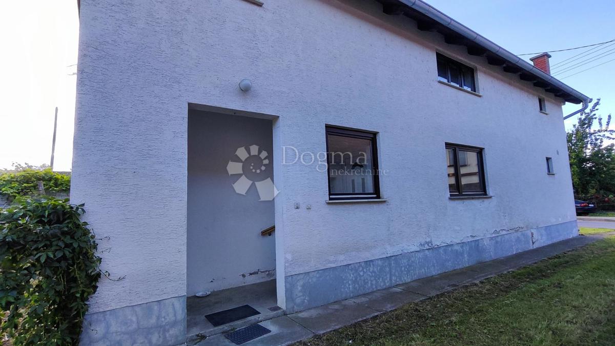 Hiša Donji Kraljevec, 1.948m2